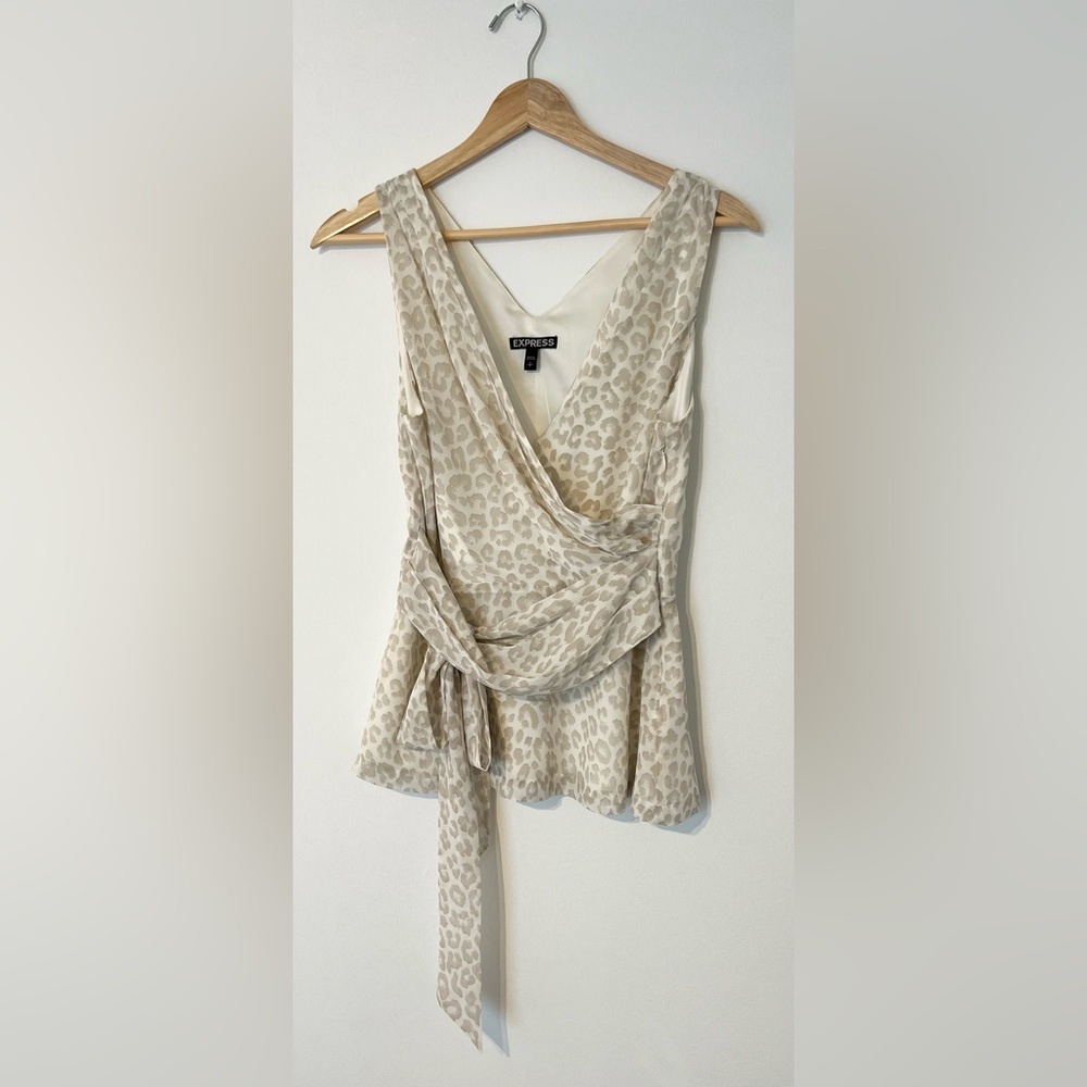 Express wrap leopard print tank top